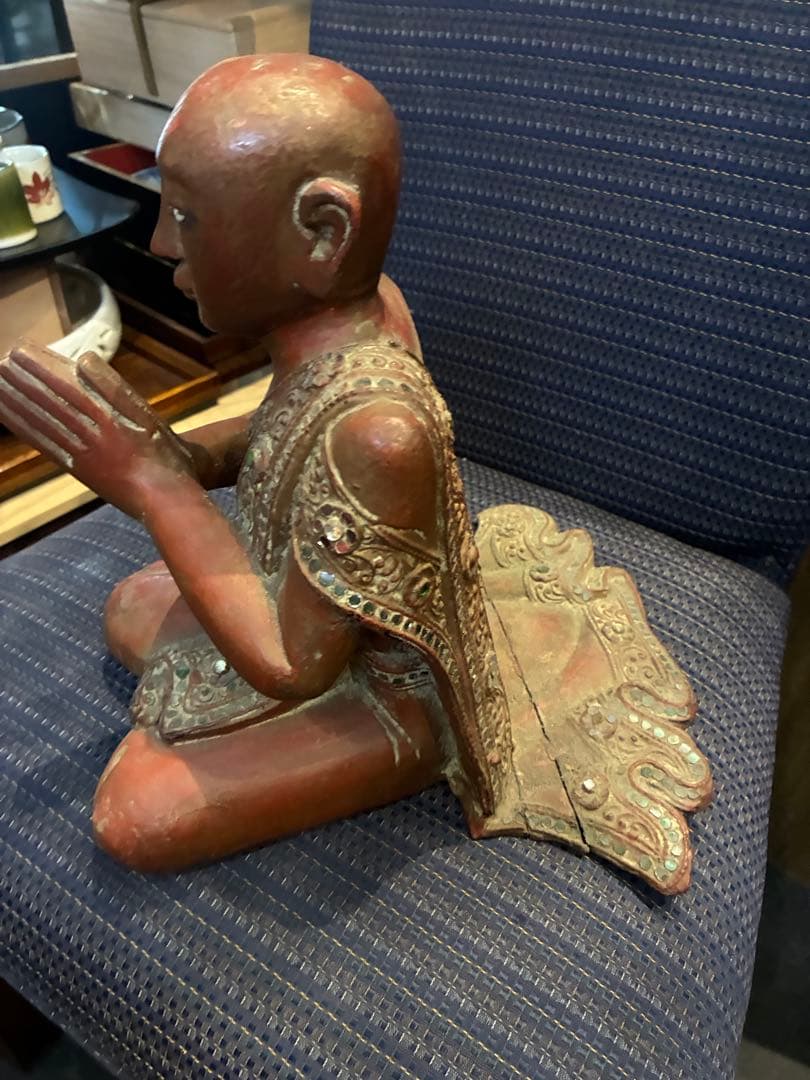 木彫ミャンマー ビルマ マンダレー様式仏像　仏教木製ブッダ東南アジア 修行僧