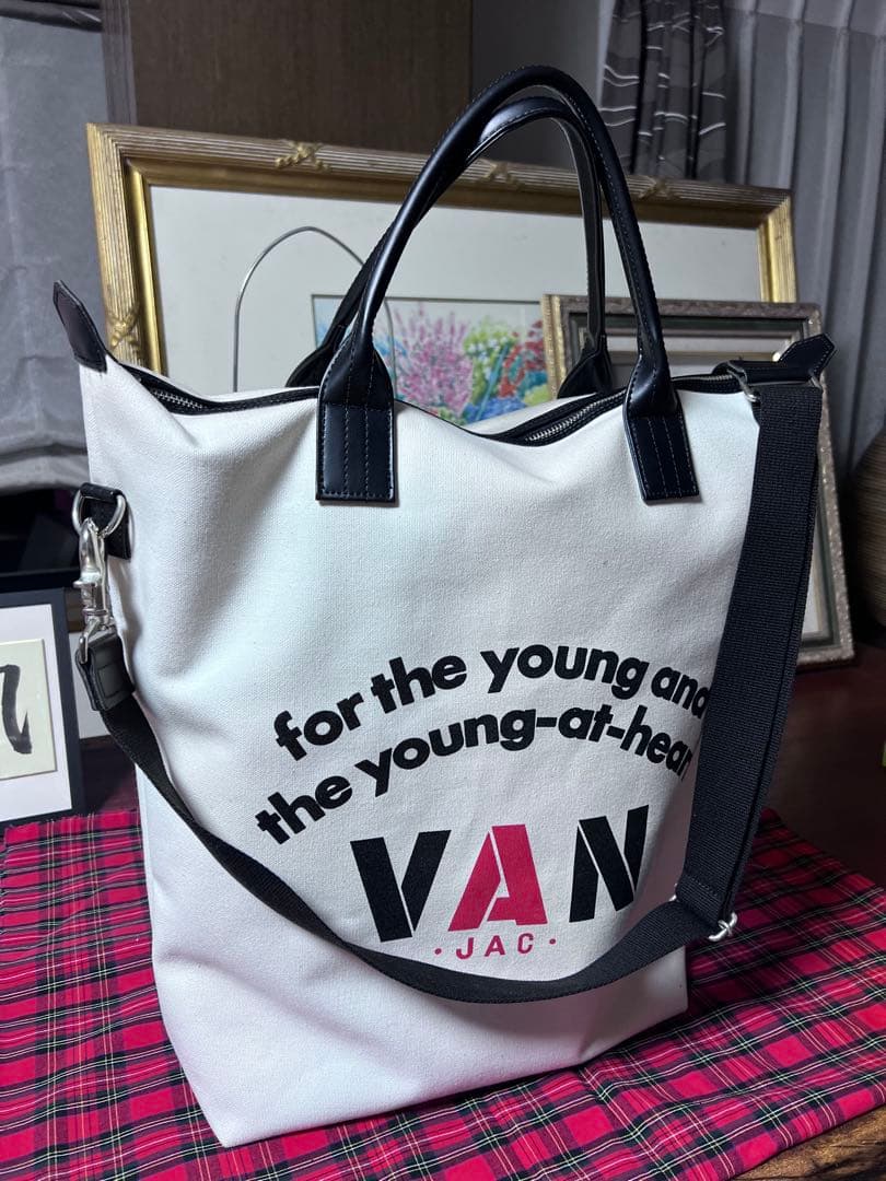 VAN JACKETヘルメット用トートバッグ限定品かなり丈夫です。新品未使用品