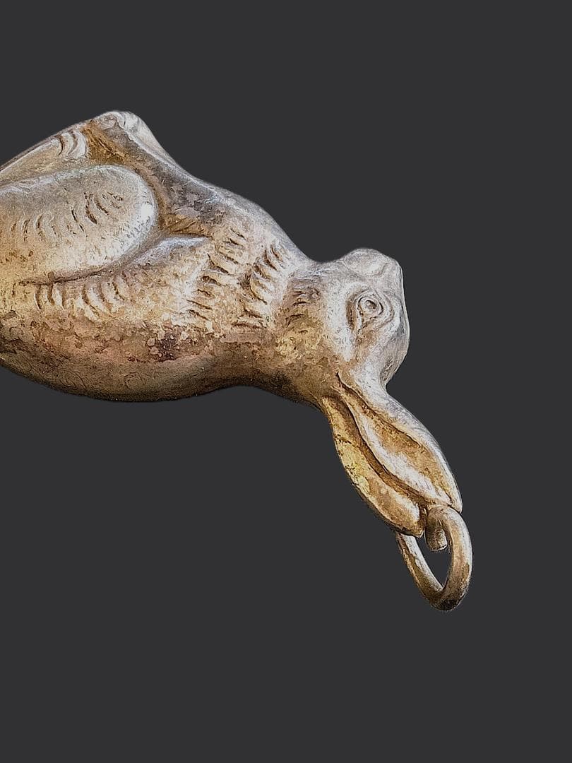 銀のうさぎ　ベビーラトル　野ウサギ　がらがら　ドールやベアにも　ペンダント