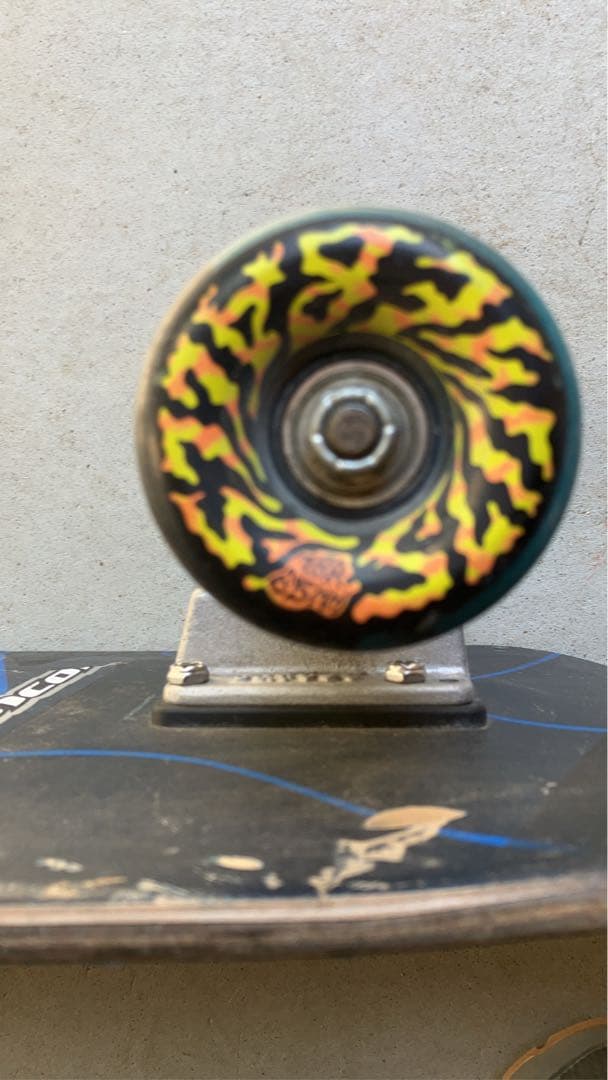 カーバースケートボード