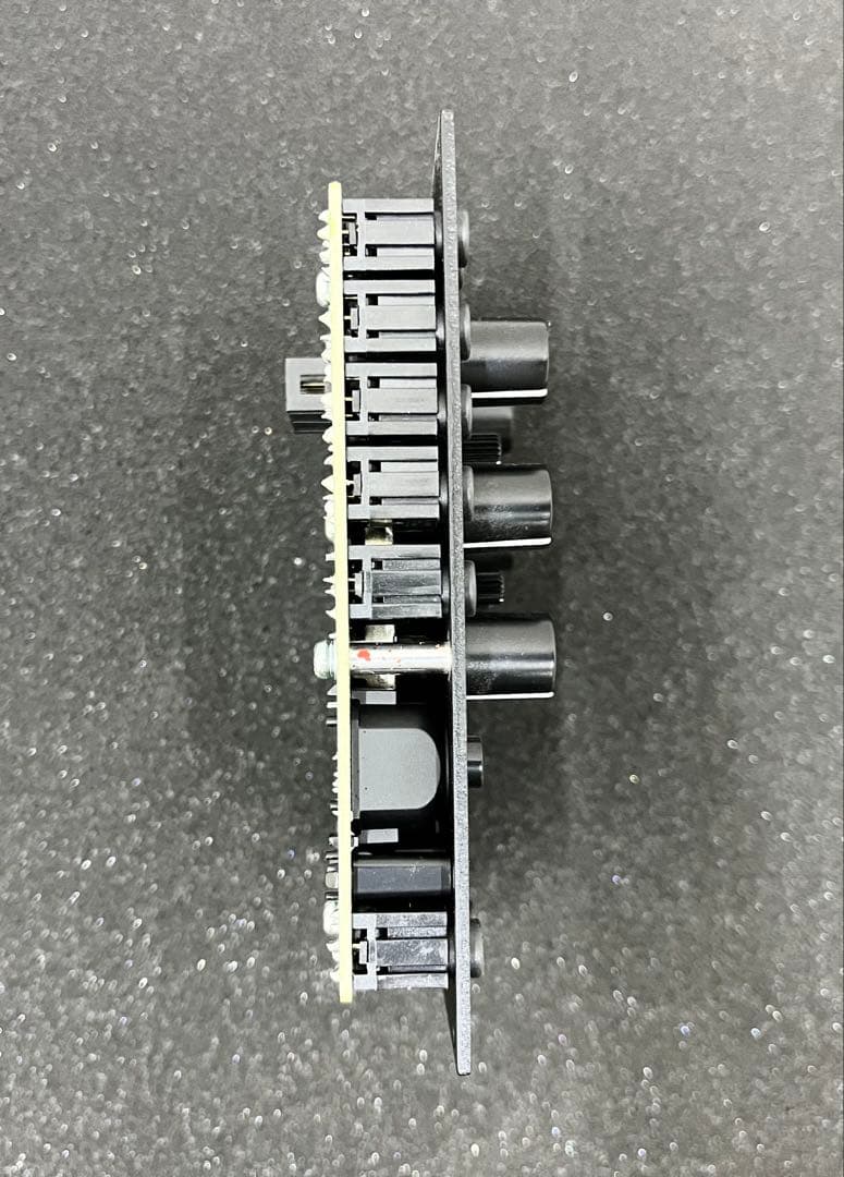 behringer ABACUS モジュラーシンセサイザー