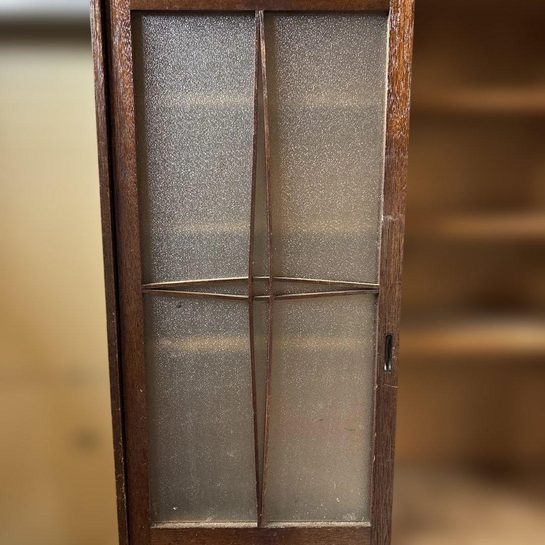 木製ガラス扉付き箪笥　時代家具