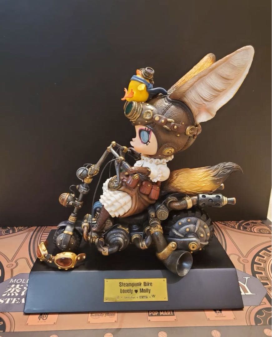 デザイナーズトイ 末那末匠 ポップマート  Molly フィギュア A