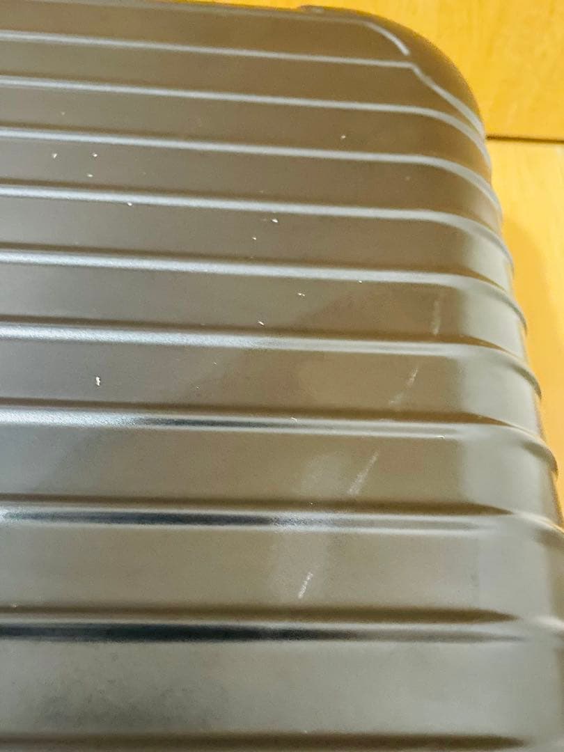 スーツケース　35リットル　機内持ち込み