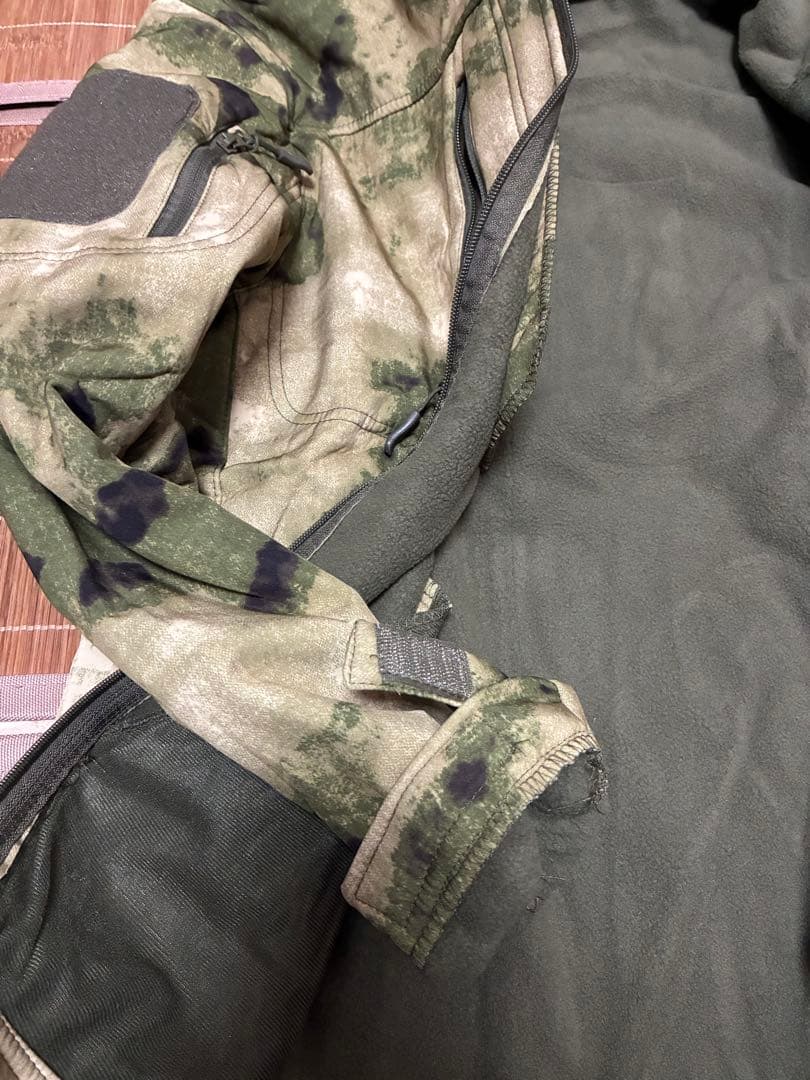 未使用保管品ロシア軍北朝鮮軍仕様迷彩ソフトシェルジャケット軽量堅牢極暖お洒落です