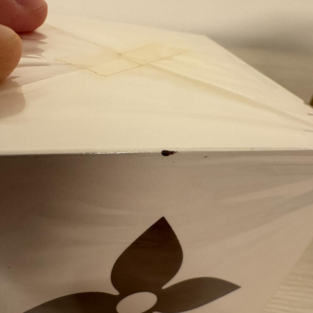 ルイヴィトン（LOUIS VUITTON）キューブ型メモ 2個セット（白・茶）