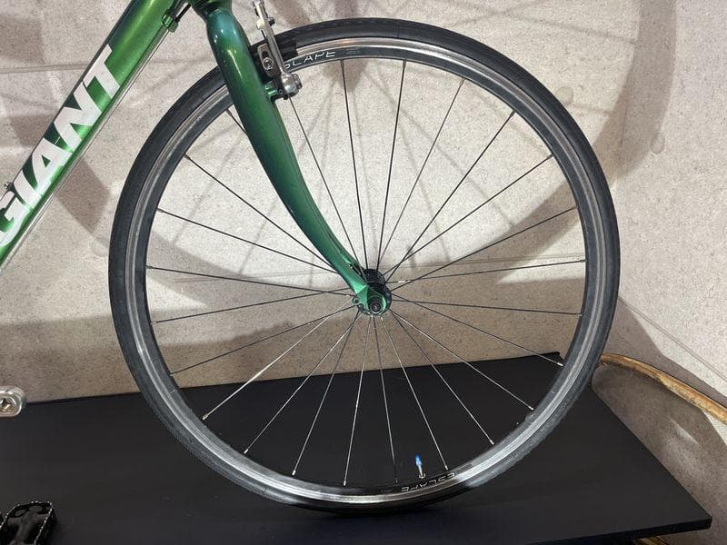 GIANT ESCAPE R3 クロスバイク sizeS　グリーンカラー