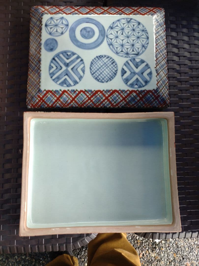 阿部眞士造染付丸文長方面取陶筥　共箱　新品?未使用?