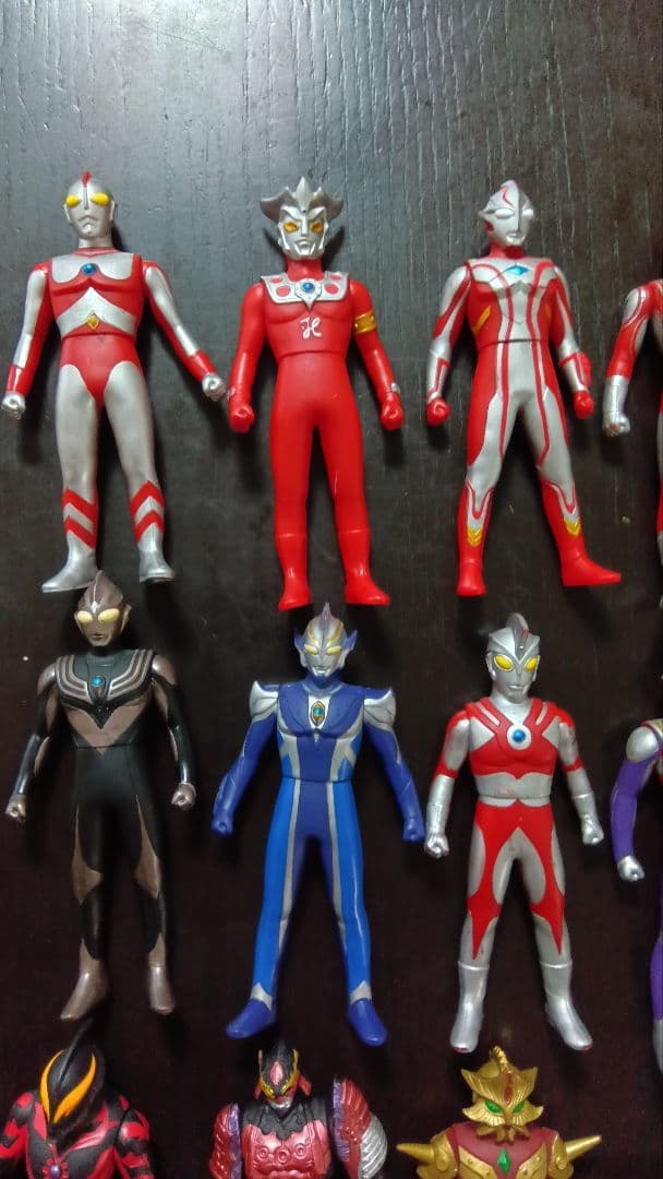 ウルトラマン　おもちゃ　まとめ売り　 ライブサイン付きソフビ　 ギンガスパーク