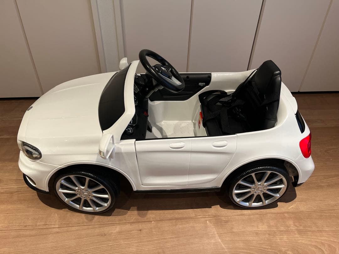 Mercedes-Benz AMG ミニカー ホワイト