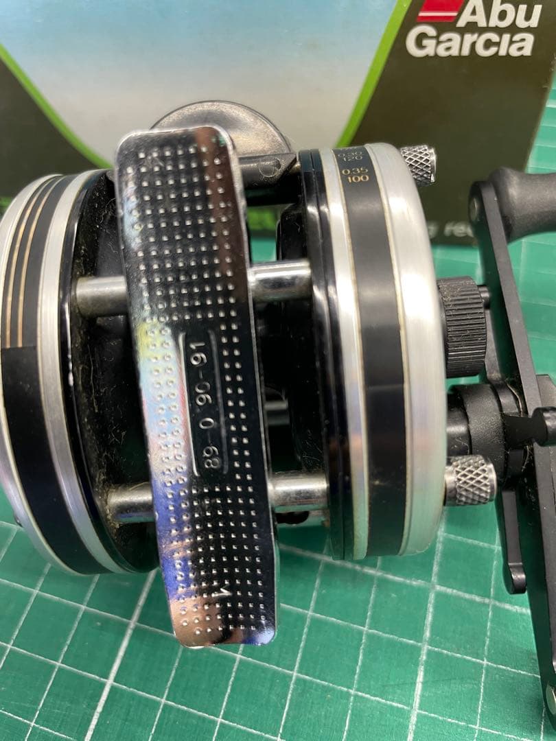 ABU Garcia アンバサダー 4600C 右ハンドル