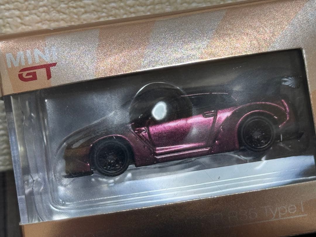 ミニカー MINIGT 1/64 LBWK Nissan GT-R R35