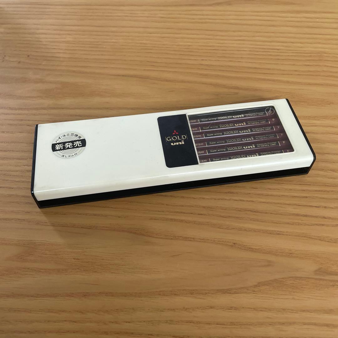 Mitsubishi GOLD UNI 鉛筆
