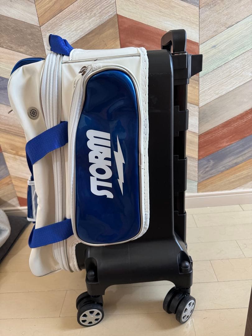 STORM ボウリング用キャリーバッグ ホワイト/ブルー 新品未使用