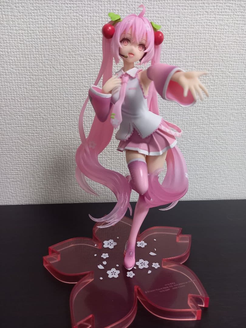 桜ミクフィギュア3体セット