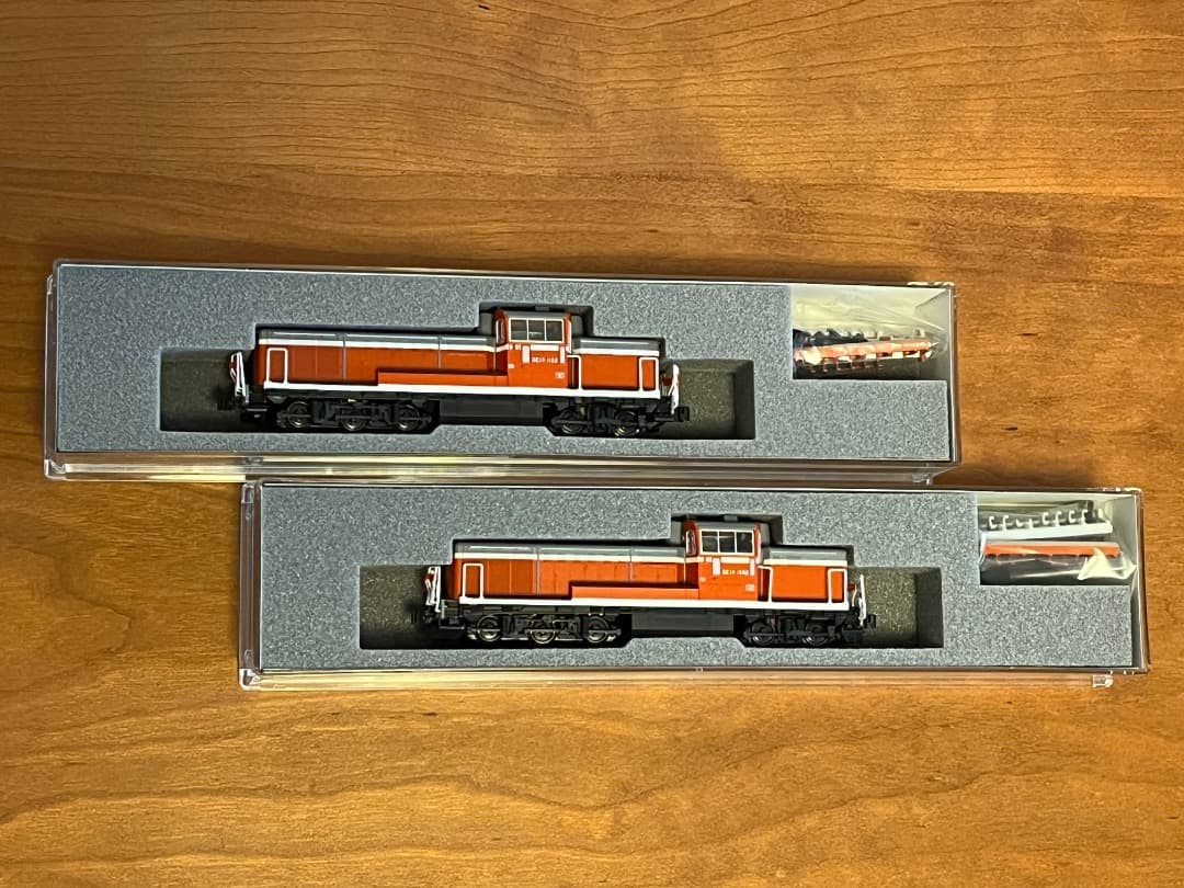 KATO Nゲージ　DE10機関車　２両セット