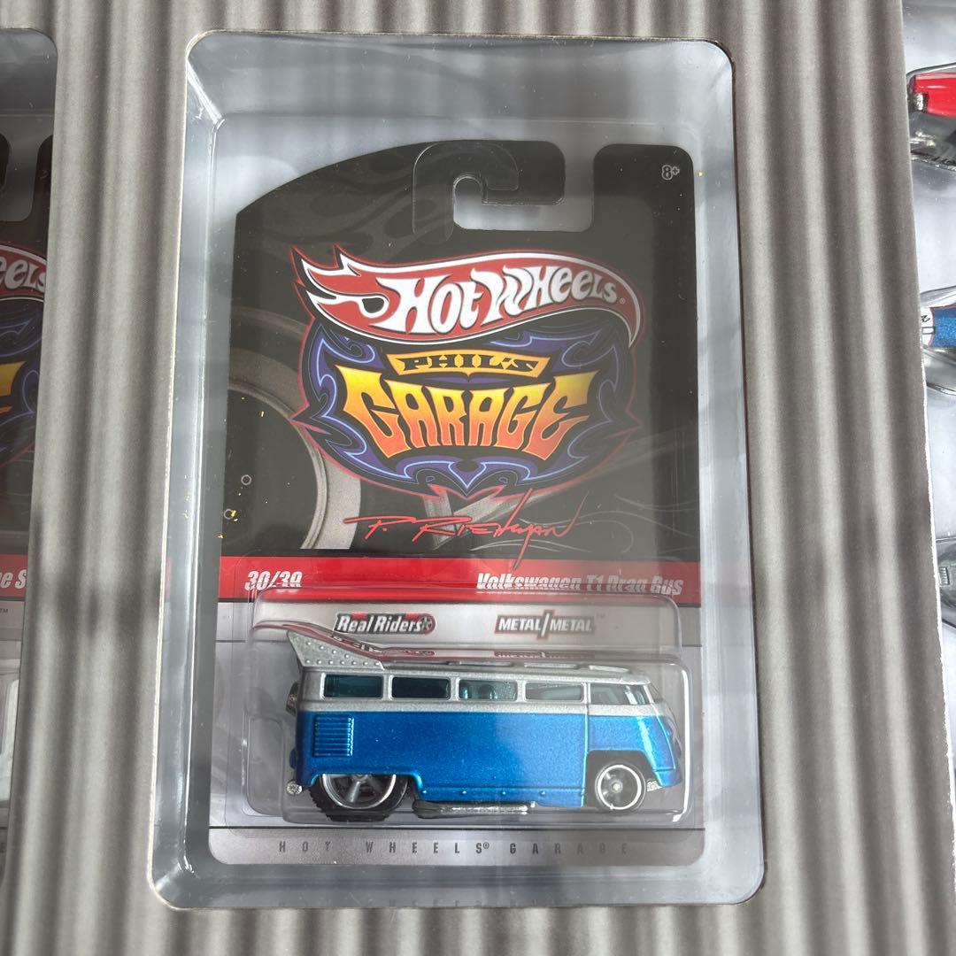 ミニカー HOT WHEELS REAL RIDERS GARAGE 30 CAR SET