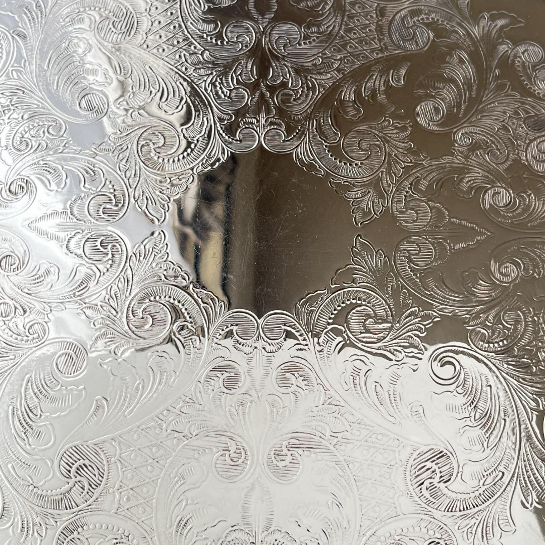 【英国】チッペンデールのギャラリートレー / ドリンクトレー 30cm