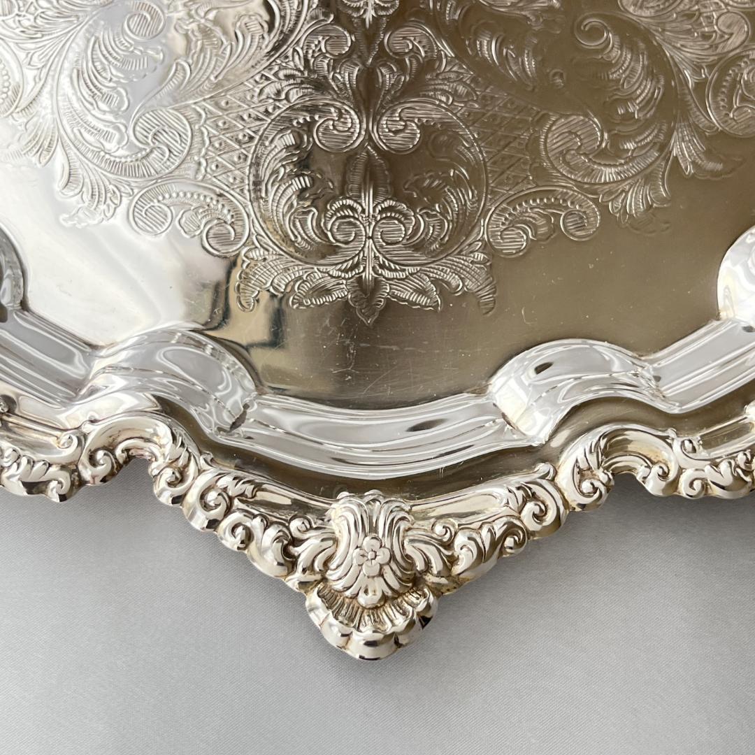 【英国】チッペンデールのギャラリートレー / ドリンクトレー 30cm