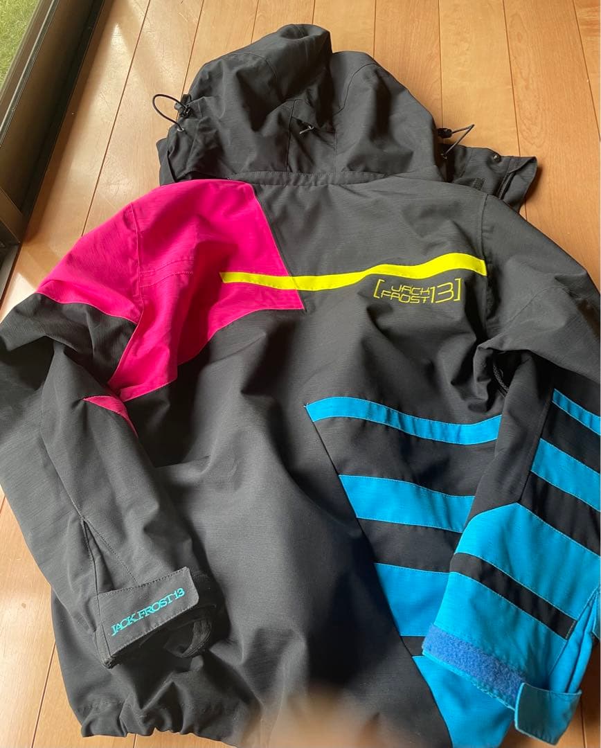 JACKFROST13スノーボードウェア XS 派手　蛍光【値下げしました！】