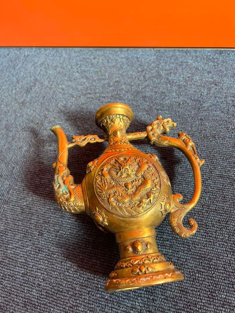 1088 中国骨董　大明宣徳年製銘　銅製　龍紋酒壺　時代物