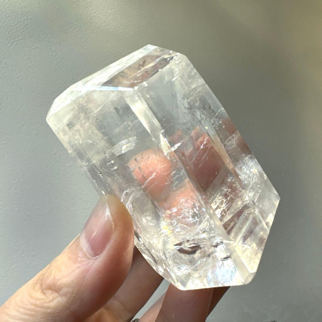 カルサイト　高品質　虹　プリズムレインボー　125.8g フリーフォーム