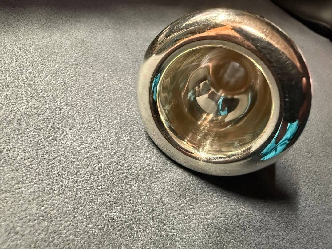 Bach 24AW チューバマウスピース