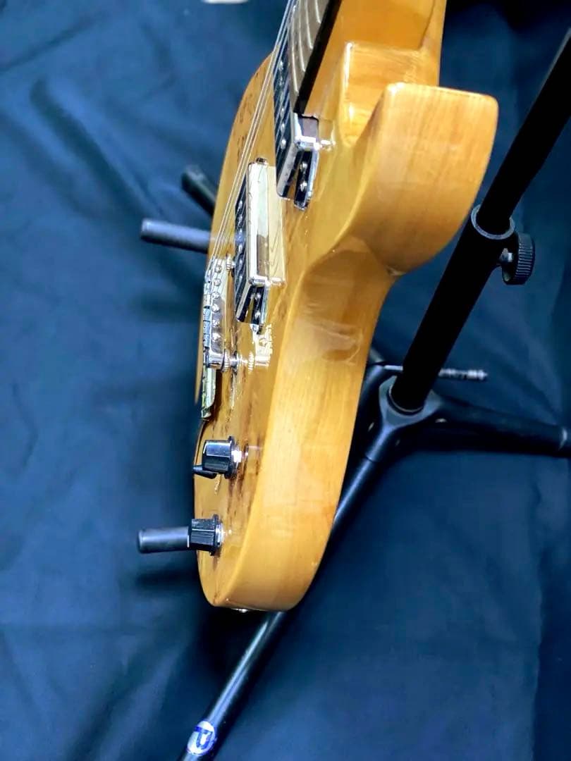 新品オリジナル エレキギターバールメープルトップ＆アッシュボディー エレキギター