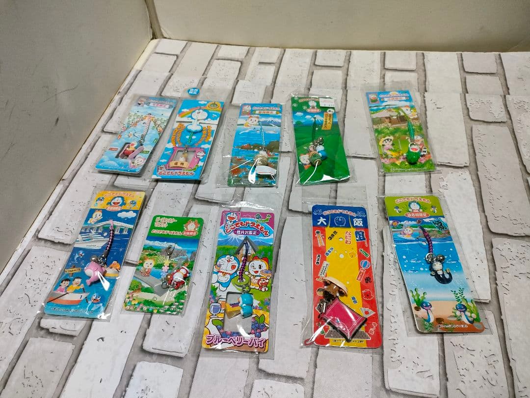 激レア！超大量！どこでもドラえもん根付け、マスコットストラップ94個+おまけ