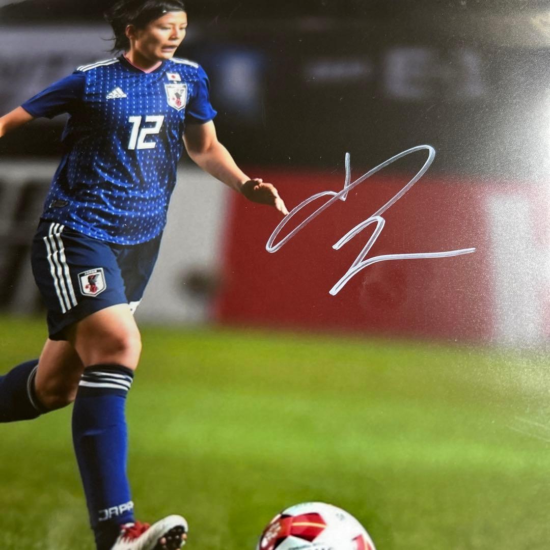なでしこジャパン　日本代表女子サッカー　楢本光　直筆サイン入りフォト