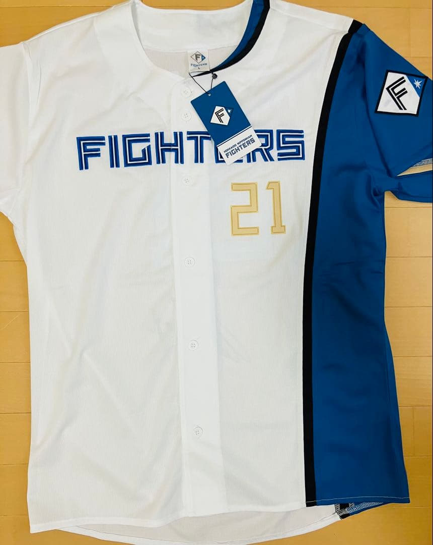 新品タグ付き未着　ファイターズ　清宮幸太郎　直筆サイン　ユニフォーム　Ｌサイズ