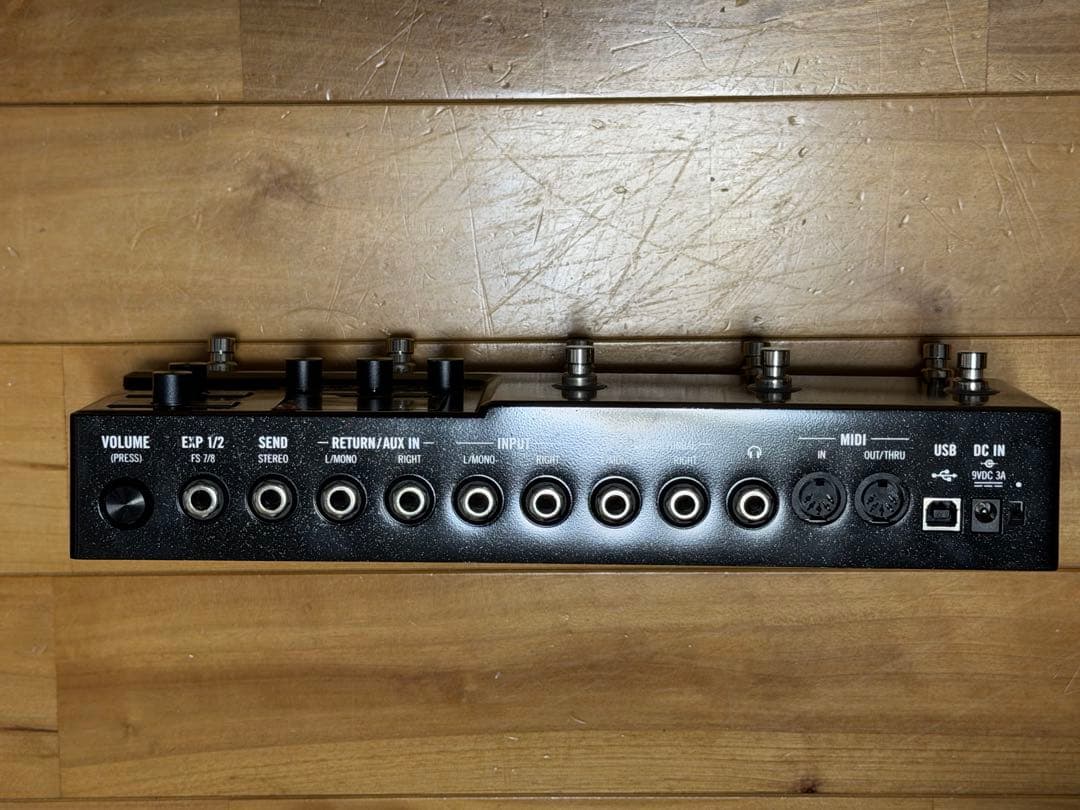Line 6 HX Stomp XL ギターエフェクター 箱付き