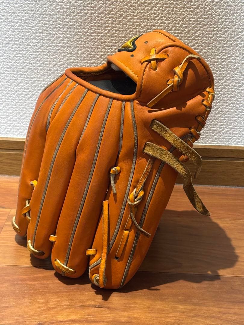 ミズノプロ軟式外野手用グラブ　匿名配送　オレンジ　型付け済み