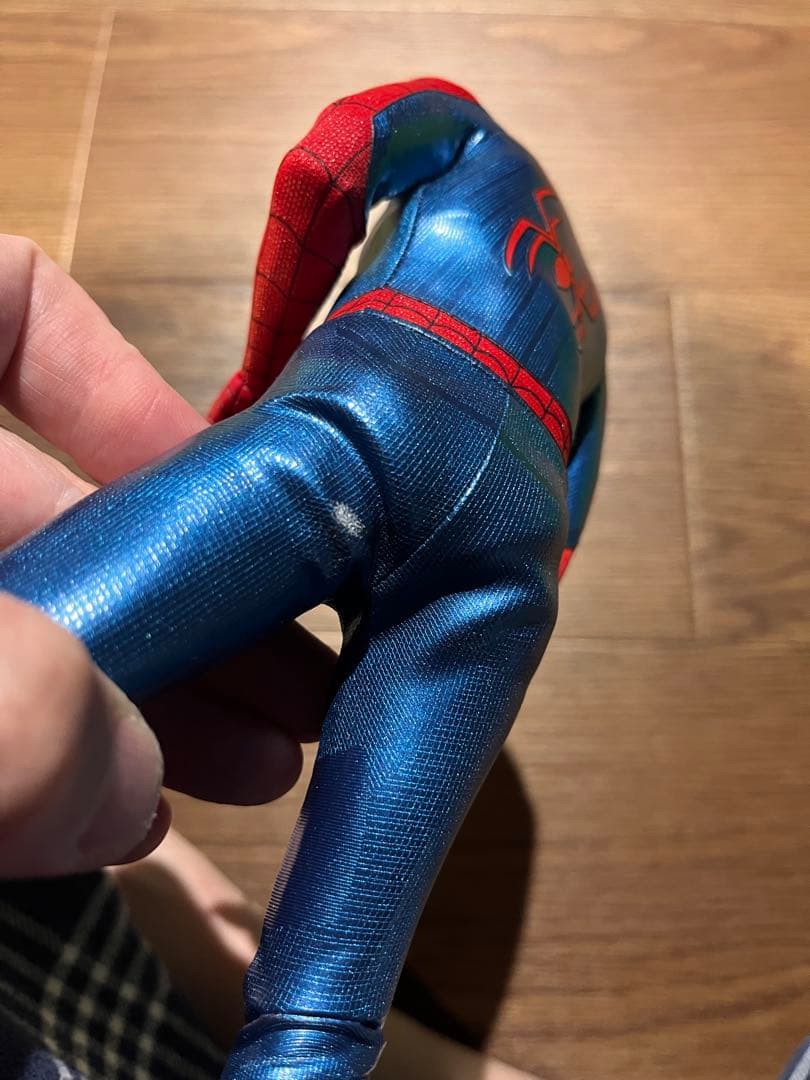 ホットトイズ　スパイダーマン　ニューレッド&ブルースーツ　デラックス版　匿名配送