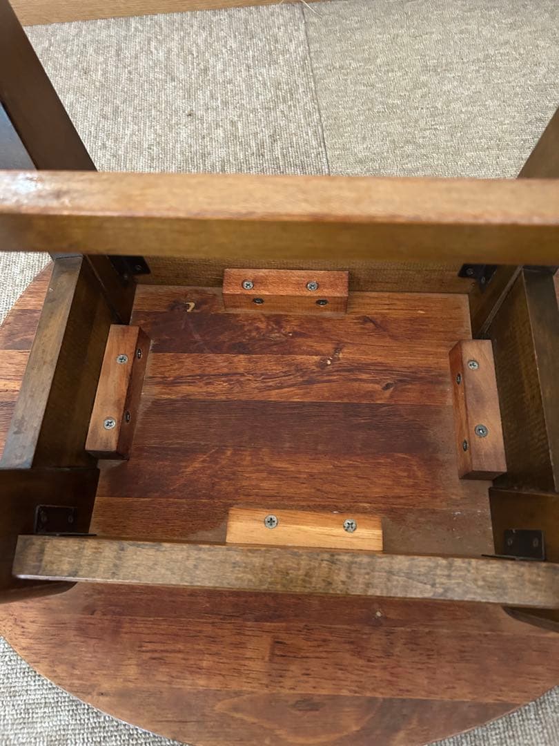 最高級の木製チェアー　テーブルとしても。一生物です。