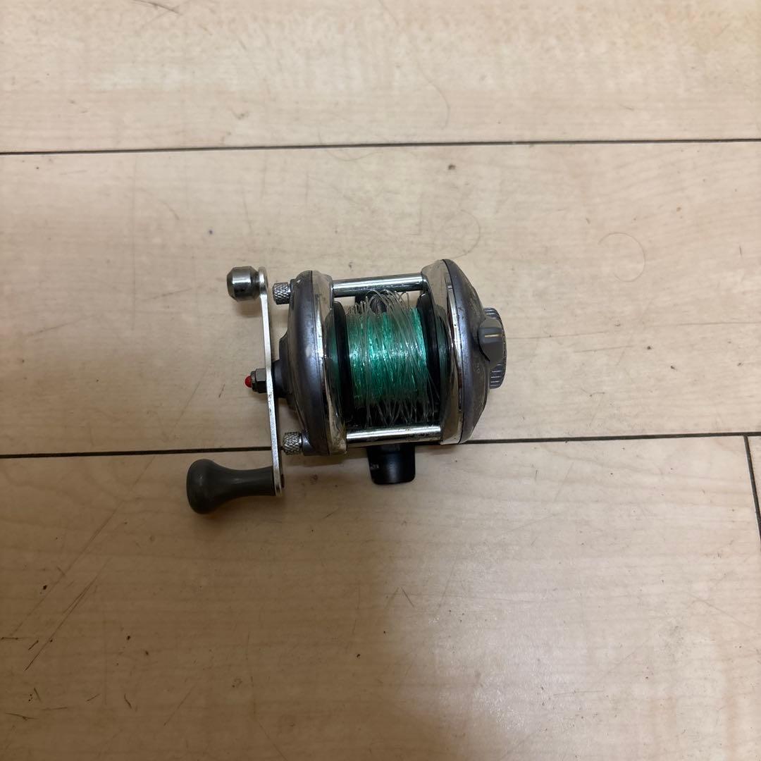 釣りリール