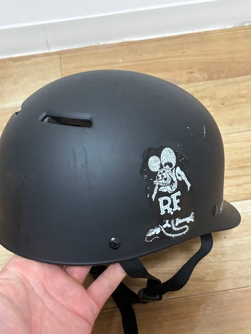 Monster Energy & Sandbox ヘルメット　ステッカーカスタム