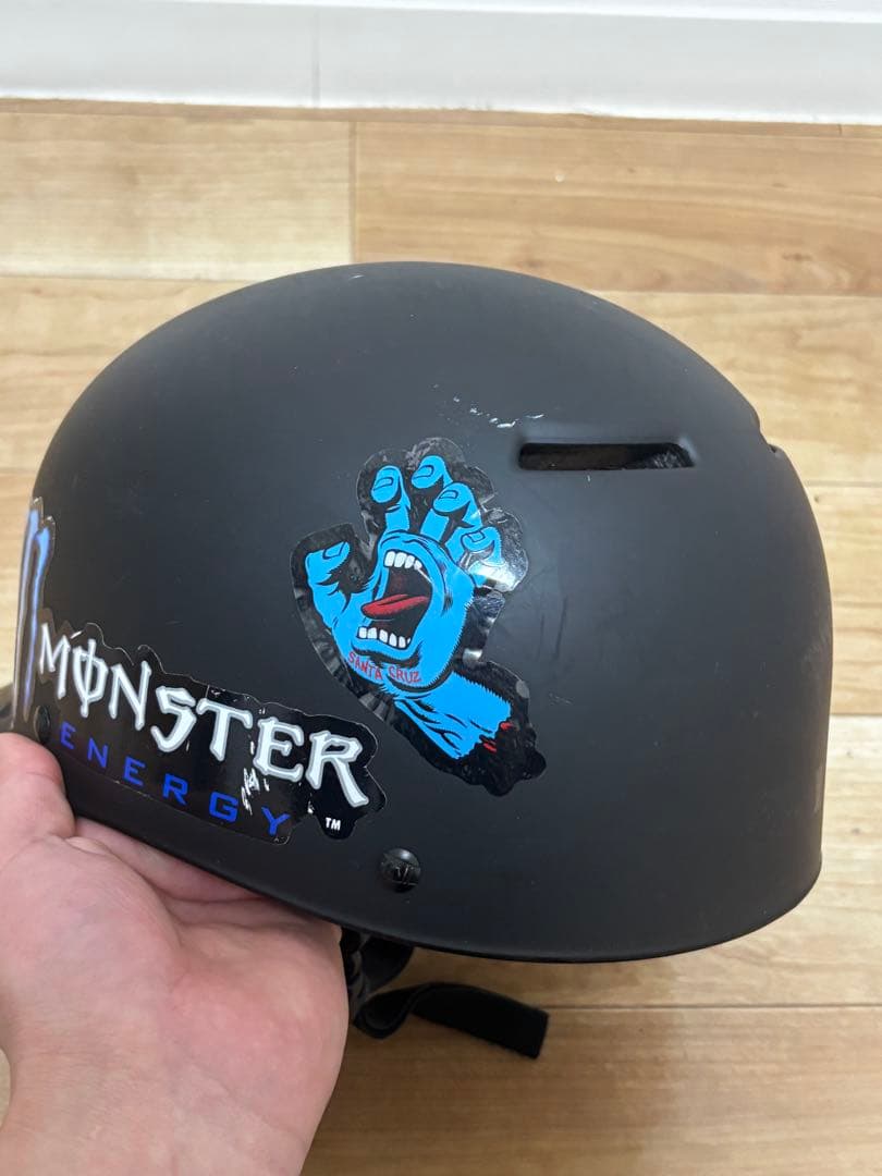 Monster Energy & Sandbox ヘルメット　ステッカーカスタム
