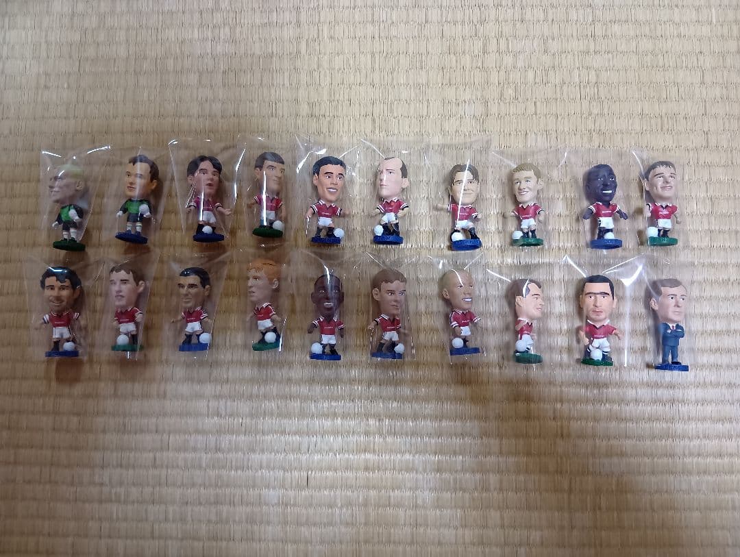 コリンシアンマンチェスターユナイテッド 1997 98-1999フィギュア20体