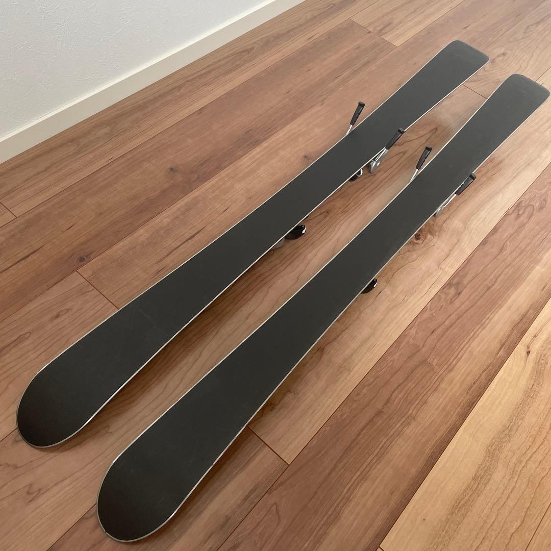 ジュニアスキー4点セット(スキー板、ビンディング、ブーツ、ポール)