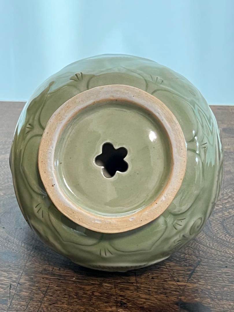 中国耀州窯青磁のレプリカ