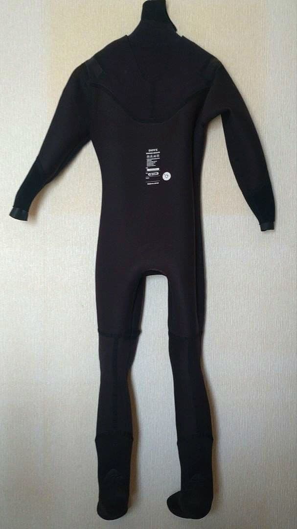 【DOVE】ダブ/ドライスーツ