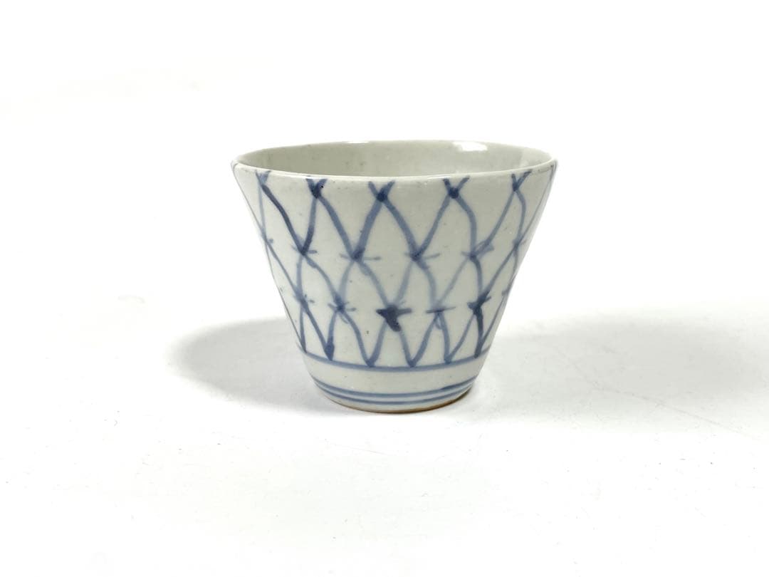 骨董　古伊万里　アンティーク　染付　網代文様　網文様　蕎麦猪口　酒器　初期伊万里