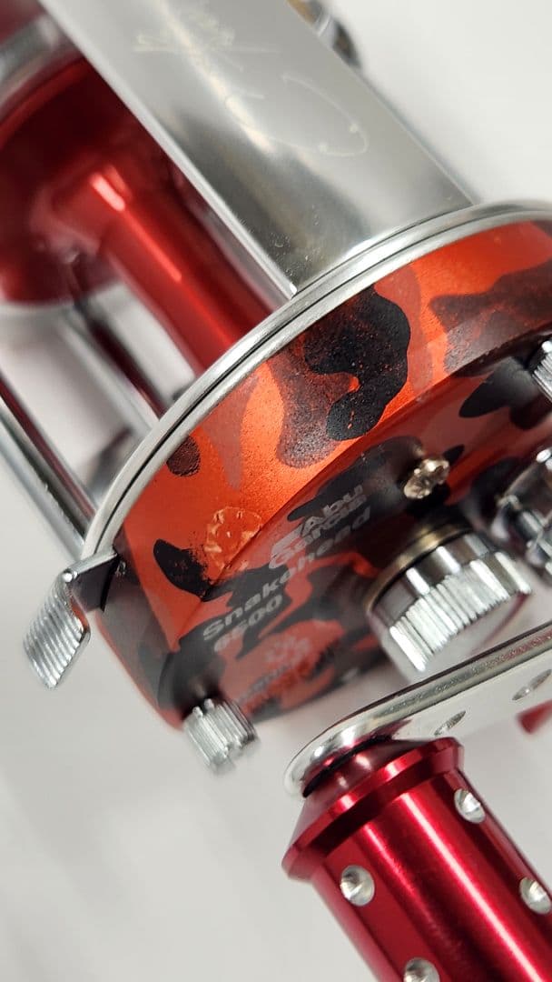 Abu Garcia 6500c ベイトリール オレンジカモ korea 雷魚