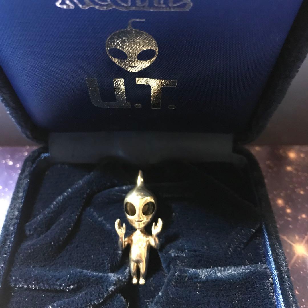 U.T. ペンダントトップ（カップヌードル）懸賞品