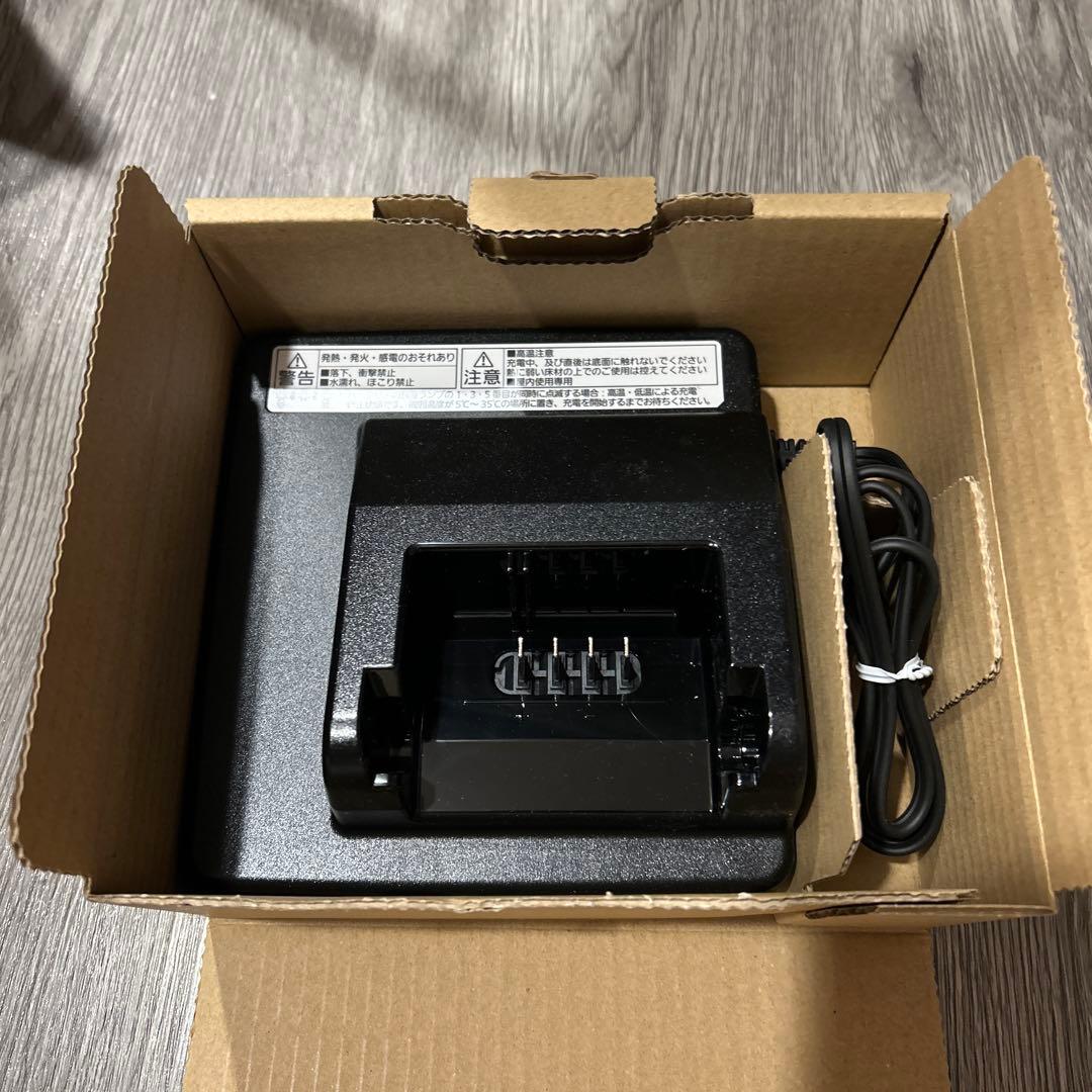 Panasonic 電動自転車用バッテリー充電器　NKJ075Z