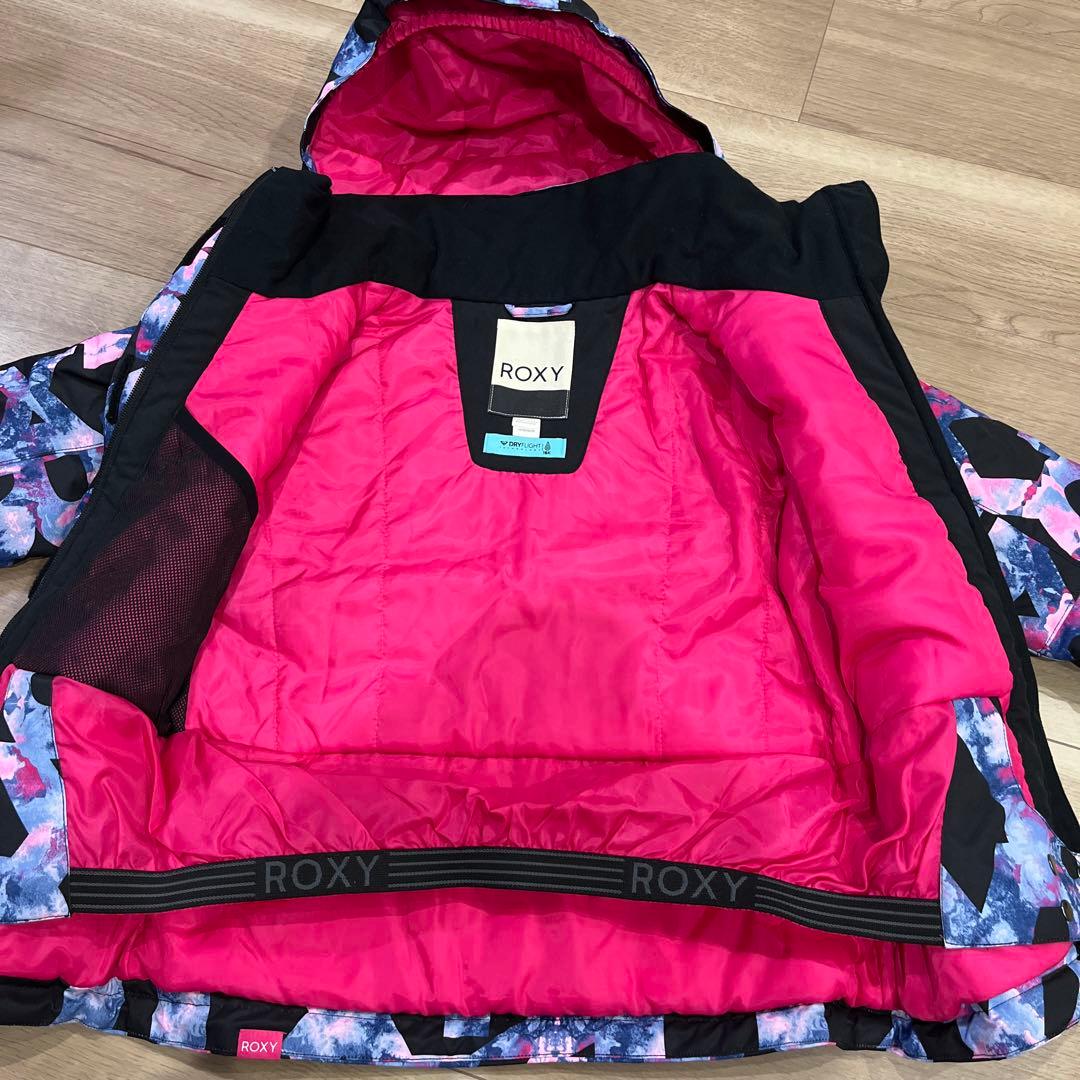 ROXYのスノーウエア。