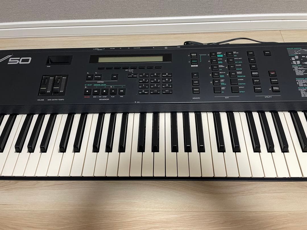 Yamaha V50 シンセサイザー 61鍵