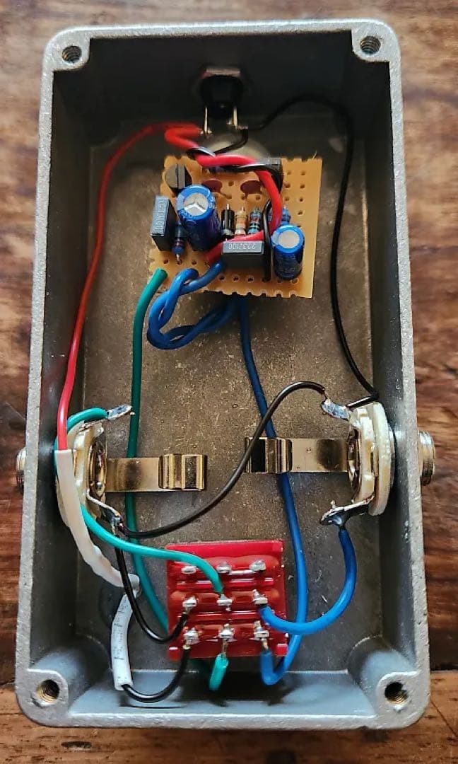 Hunter Pedals ファズ(D*A*M Meathead クローン)