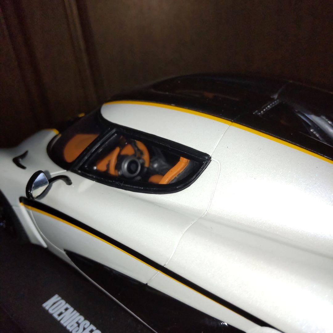 ケーニグセグ レゲエーラ ホワイト 1/18 GTスピリット 京商